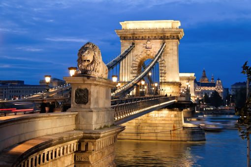 Chains Bridge 02 Budapest