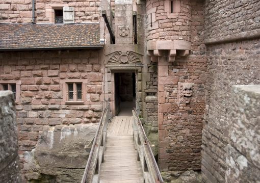 Haut Koenigsbourg Castle 02